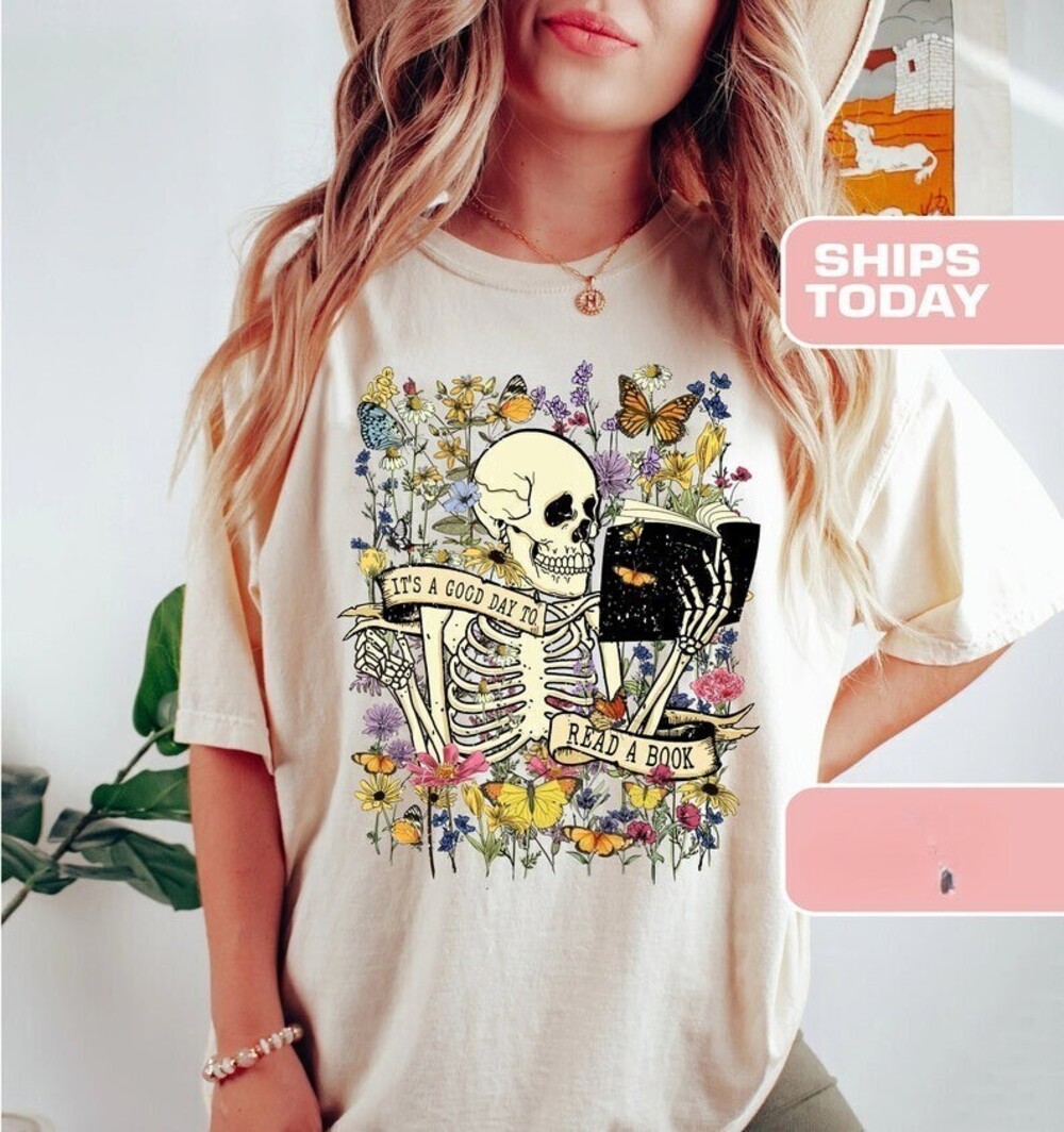 Spooky Skull Reading Butterflies Halloween Bookworm Dream Literary Aesthetic